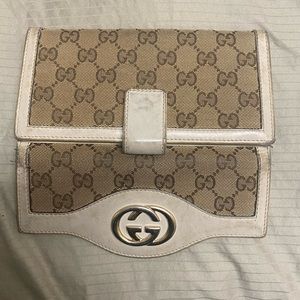 Authentic Gucci wallet